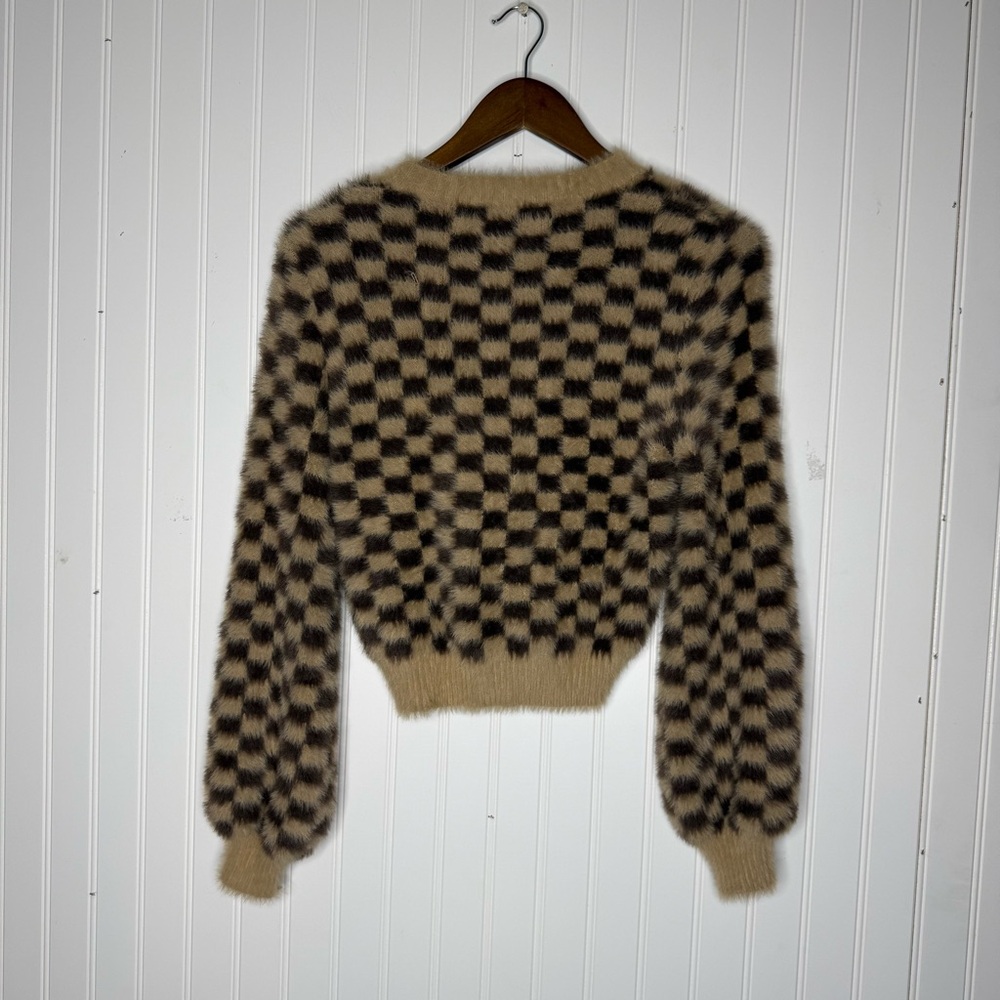 ASTR The Label Faux Fur Check Cardigan in Tan & Brown Checked Size Medium - Picture 4 of 12